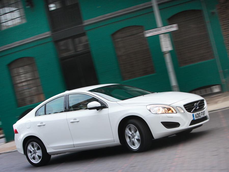  Volvo S60 D3 2010 года  (UK) (фото 22 из 27)
